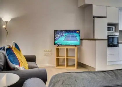 Habitación en piso compartido de 4 habitaciones en Zaragoza, gastos incluidos, solo para mujeres. en Zaragoza