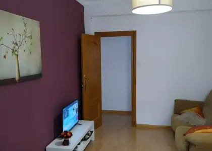 Habitación en piso compartido de 4 habitaciones en Zaragoza, ideal para profesionales y estudiantes. en Zaragoza