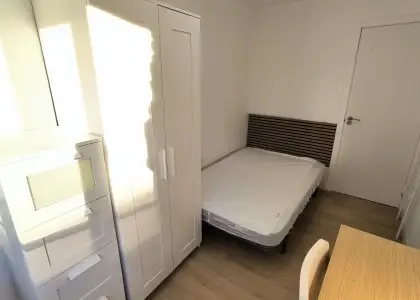 Habitación en piso compartido en Alicante (Alacant) en Alicante (Alacant)