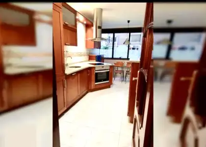 Habitación en un piso compartido de 4 habitaciones en alquiler en Indautxu, todos los gastos incluidos. en Bilbao