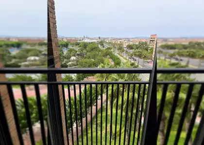 Habitación en un piso compartido de 5 habitaciones en Murcia, con algunos gastos incluidos. en Murcia
