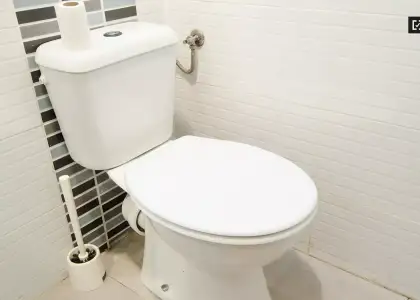 Habitación interior con llave independiente en el apartamento compartido, Ciutat Vella en Valencia