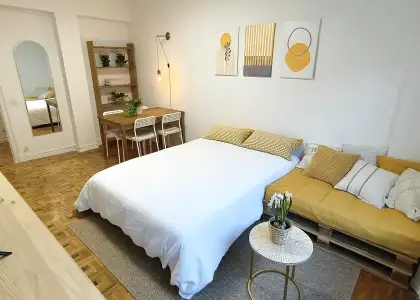 Se alquila habitación en piso compartido de 5 habitaciones en Milagrosa-Arrosadia en Pamplona
