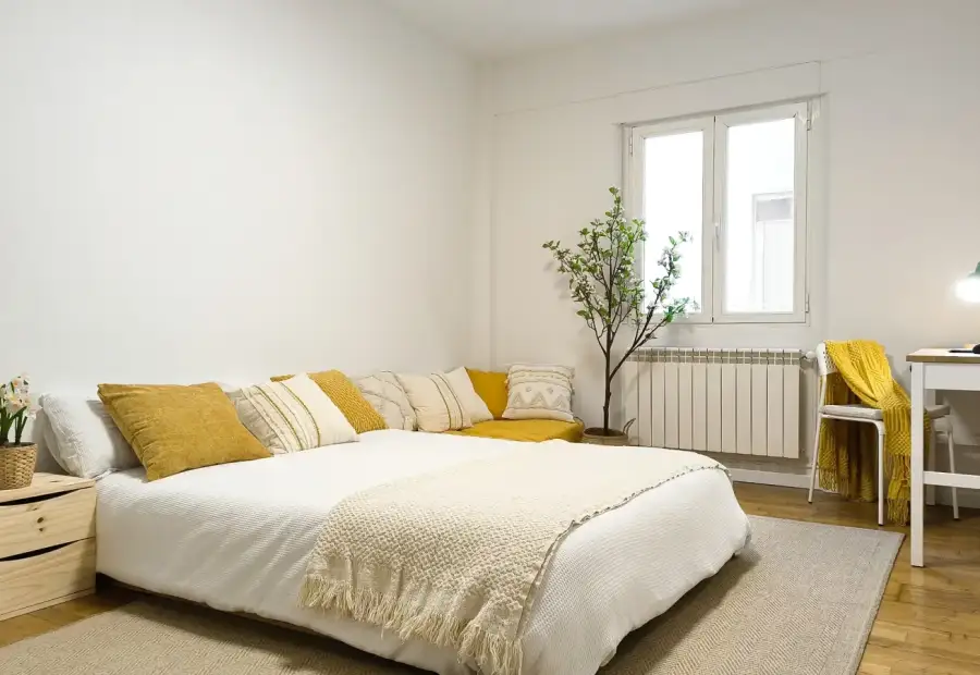 Se alquila habitación en piso compartido de 5 habitaciones en Milagrosa-Arrosadia en Pamplona